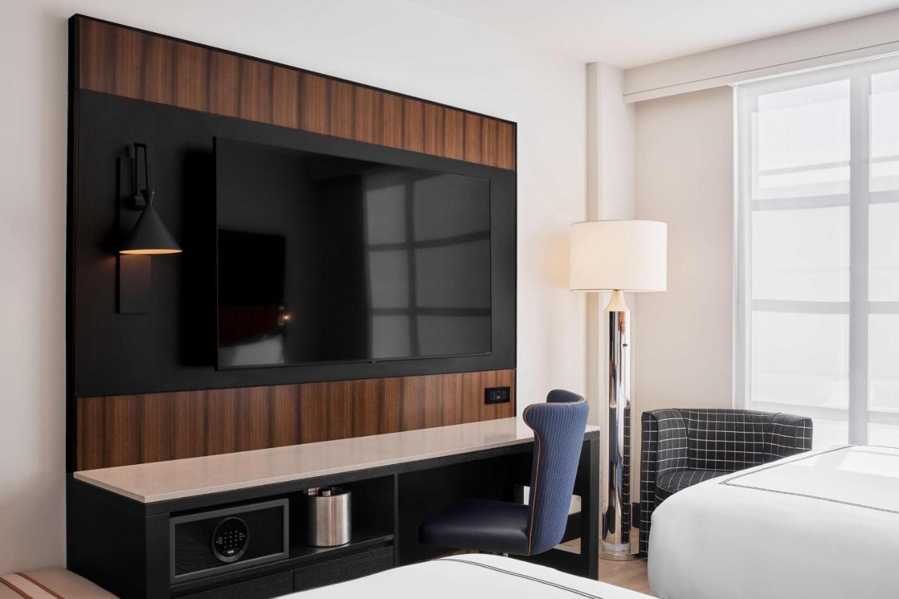 فندق The Godfrey Detroit, Curio Collection By Hilton المظهر الخارجي الصورة