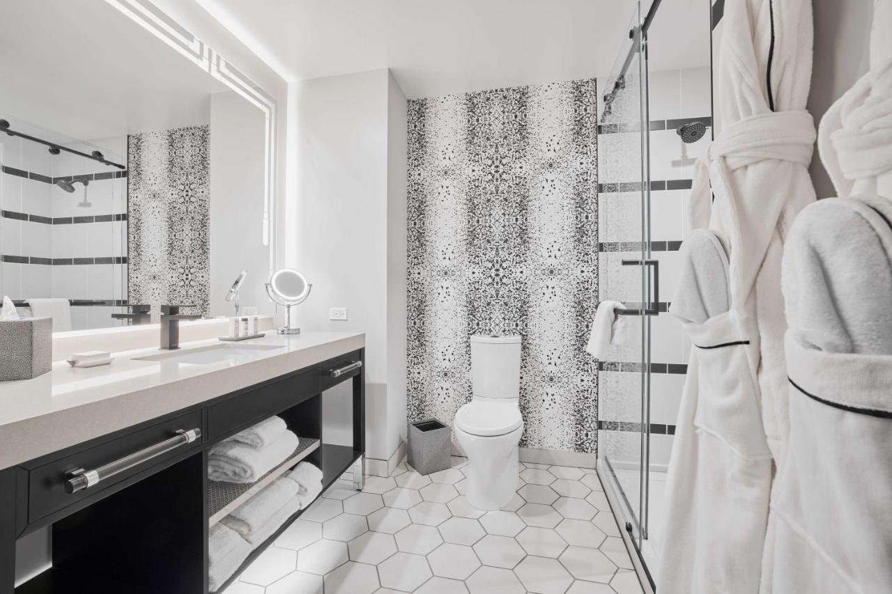 فندق The Godfrey Detroit, Curio Collection By Hilton المظهر الخارجي الصورة