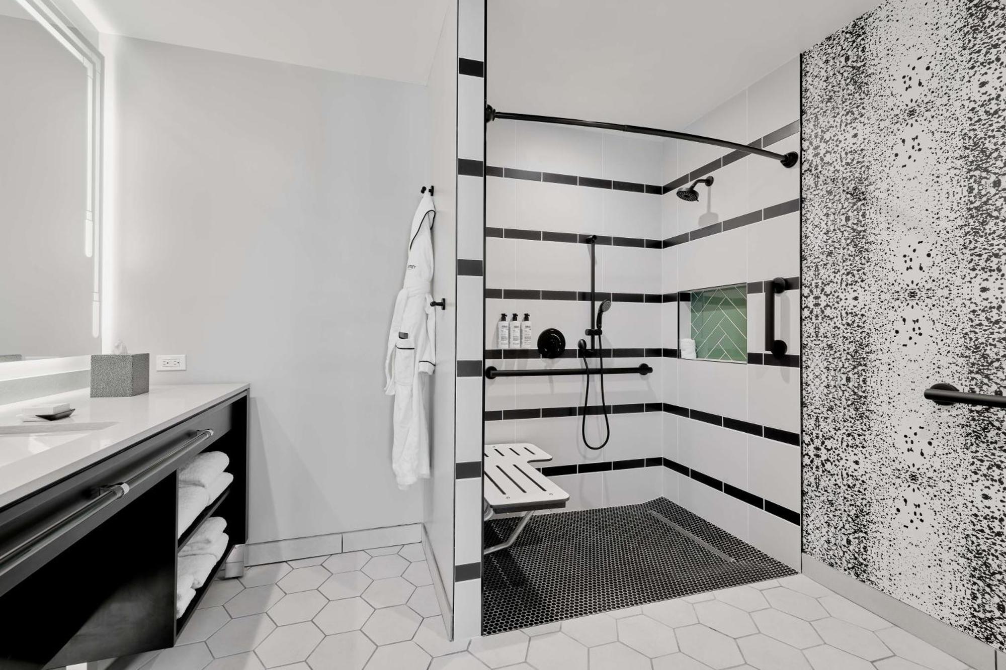 فندق The Godfrey Detroit, Curio Collection By Hilton المظهر الخارجي الصورة